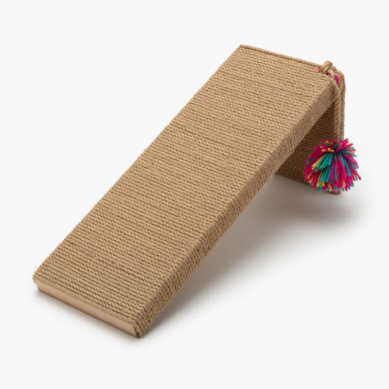 Sisal Scratch Ramp with Pom Toy